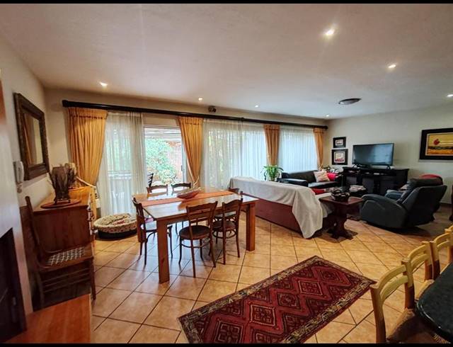 5 BEDROOM HOUSE FOR SALE IN AMBERFIELD GLEN